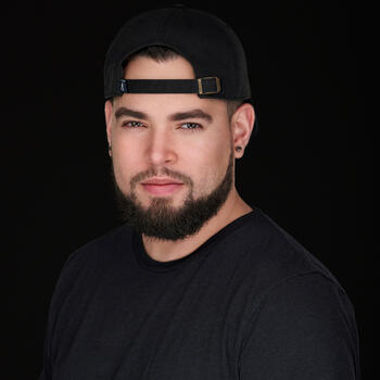 Orlando based Headshot photographer Ray Alvarez