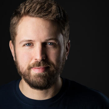 Jacksonville based Headshot photographer Tracy Davis