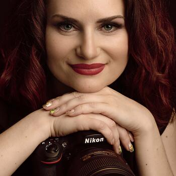 Sammamish based Headshot photographer Tanya DUKHOPEL