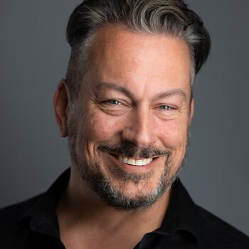 North Richland Hills based Headshot photographer Peter Szpakowski