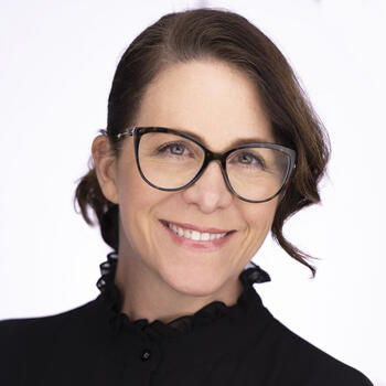 Savannah based Headshot photographer Wendy Adamson