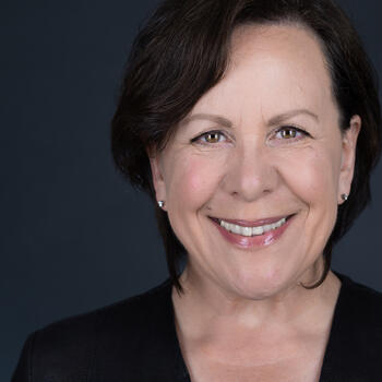 Victoria based Headshot photographer Jacinthe (Jaz) Grenier