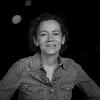 Austin based Headshot photographer Tanya Metaxa