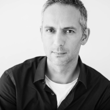 Oakland based Headshot photographer Martin Backhauss