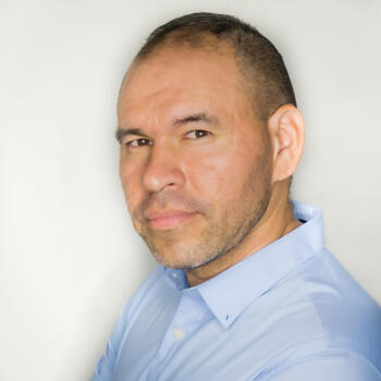 Sunny Isles Beach based Headshot photographer Giovanni Galvis