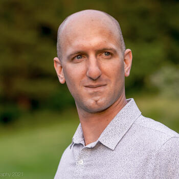 Ephrata based Headshot photographer Drew Anderson