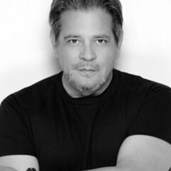 Palmdale based Headshot photographer Edward Garcia