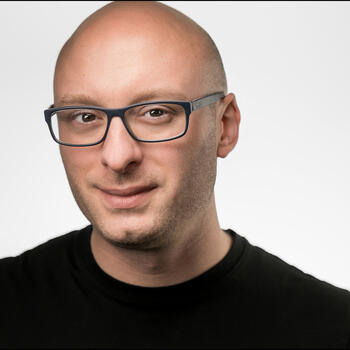 BRENTWOOD based Headshot photographer Mark Richards