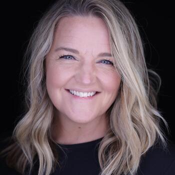 Clovis based Headshot photographer Jaime Dillmore