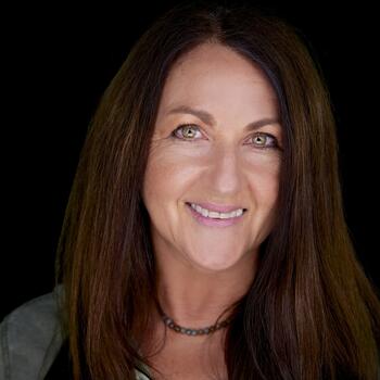 Deerfield based Associate headshot photographer Pam Katz