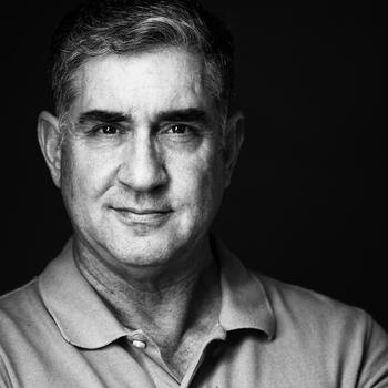 Gilbert based Headshot photographer Adrian Velez