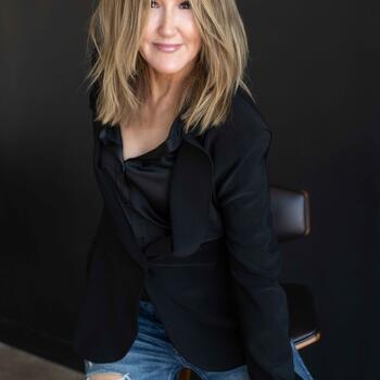 Carrollton based Headshot photographer Katie Rosebraugh