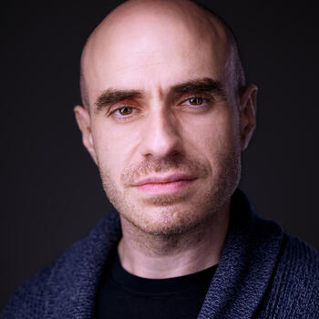 Toronto based Associate headshot photographer Jose Palma