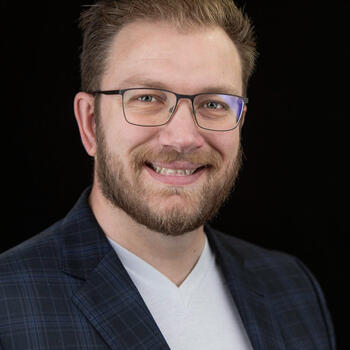 Missoula based Headshot photographer Corey Dostal