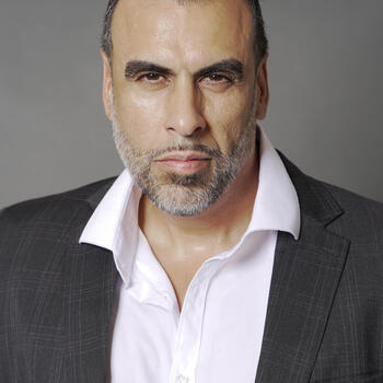 Atlantic City based Headshot photographer Luis Arroyo