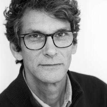 Newport News based Headshot photographer Louis Fronkier