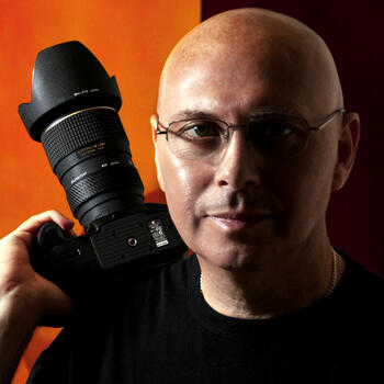Royal Oak based Headshot photographer Luis Moreyra