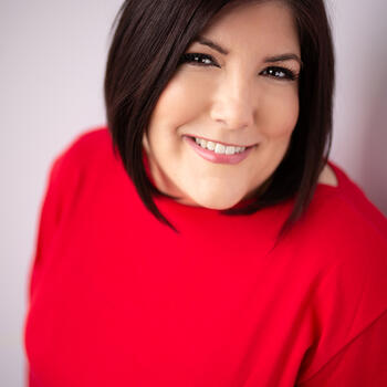 Wahoo based Headshot photographer Kate DeCoste