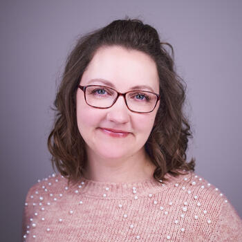 Crestview based Headshot photographer Sarah Bell