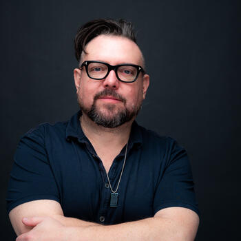 LAS VEGAS based Headshot photographer Levi Walker