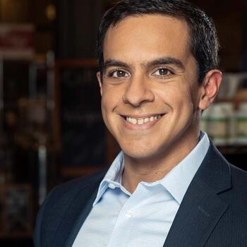 Miami Beach based Headshot photographer Jean Flores