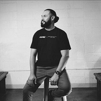 Chicago based Associate headshot photographer Adrian Orozco