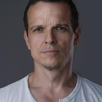 Annecy based Headshot photographer Lukasz Gudaniec