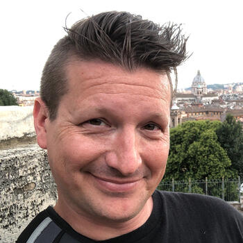 Levittown based Headshot photographer Evan Leslie