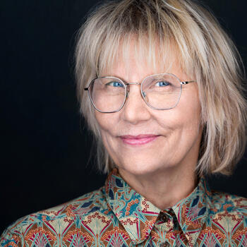 London based Headshot photographer Sam Davis