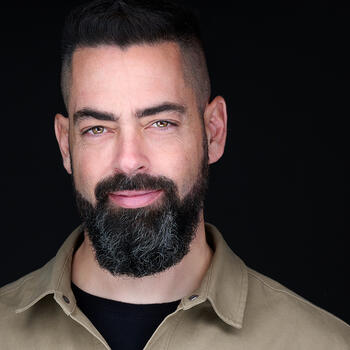 Orford based Headshot photographer Mathieu Deslandes