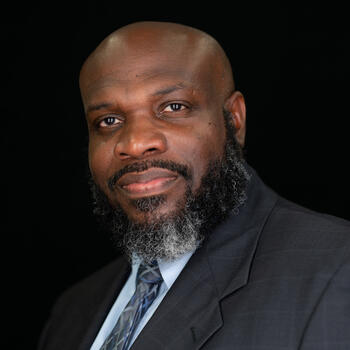 Midway based Headshot photographer Issac Brown