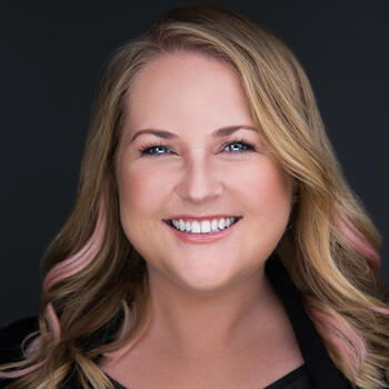 Centennial based Headshot photographer Amanda Maughmer