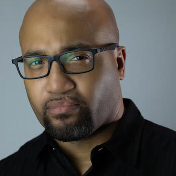  Headshot photographer CORSHAWN BRAYBOY