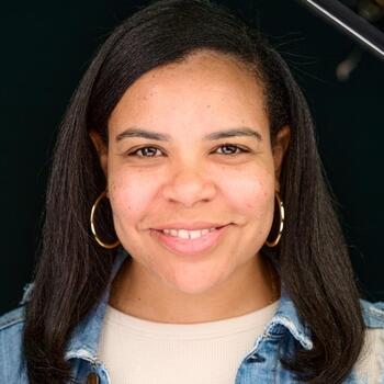 Atlanta based Headshot photographer Simone Kilgore