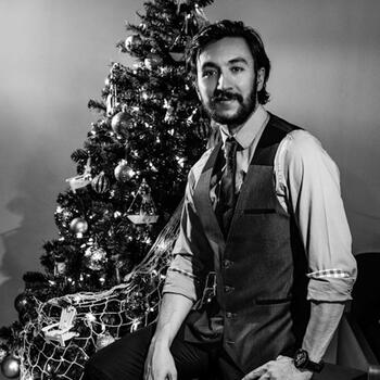 Edmonton based Headshot photographer Carlos Dominguez