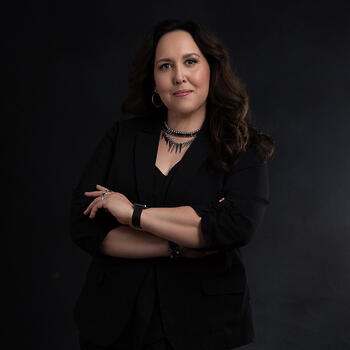 Nashville based Headshot photographer April Bowers