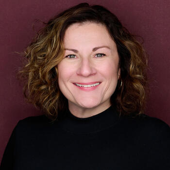 Pleasanton based Associate headshot photographer Nina Pomeroy