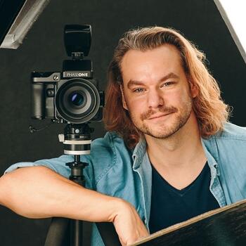 Berlin based Associate headshot photographer Chris Marxen