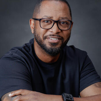 Fort Myers based Headshot photographer Earl Gardner