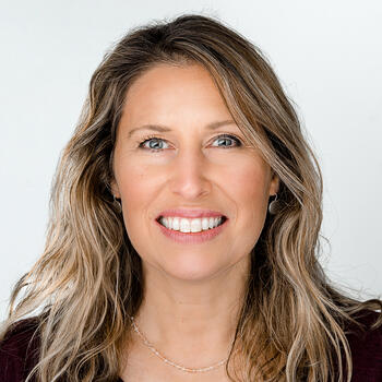 Stony Brook based Headshot photographer Jackie Mihaley