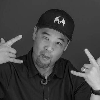 Littleton based Headshot photographer Shelly Au