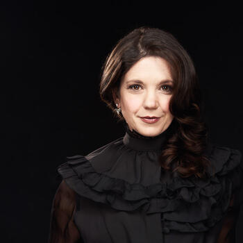 Loveland based Headshot photographer Christina Gressianu