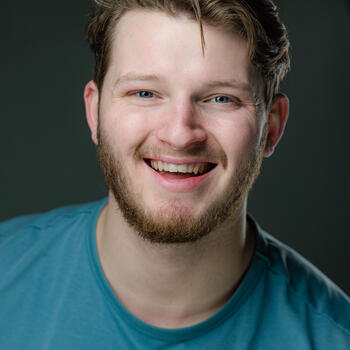 Springfield based Headshot photographer Justice Glover