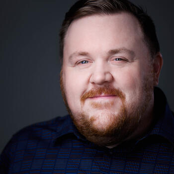 Port Neches based Headshot photographer Justin DeYoung