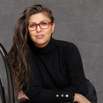 WARSAW based Headshot photographer Kasia Dobosz