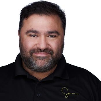 Alexandria based Headshot photographer Sam Fatima