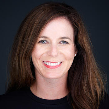 Cincinnati based Headshot photographer Bonnie Phillips