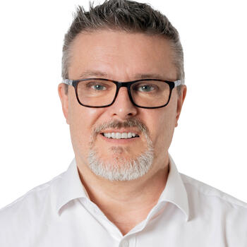  Headshot photographer Alan Bell