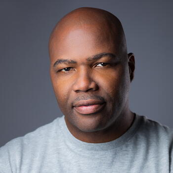 Tullahoma based Headshot photographer Kahlil Hicks