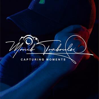 Muscat based Headshot photographer Monib Traboulsi